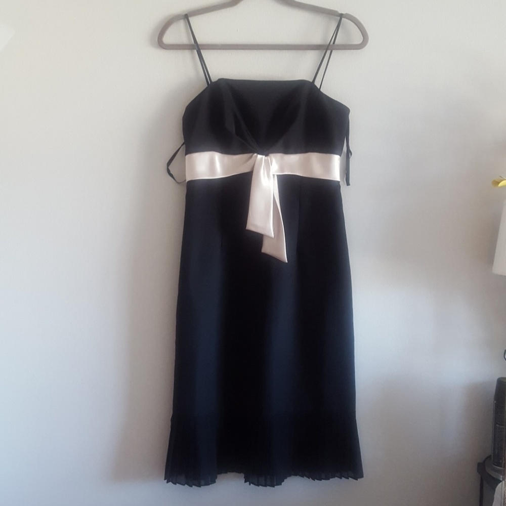 White House black Market Black Dress