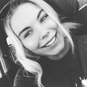 Meet your Posher, Hayley