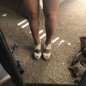 Tory burch wedges!