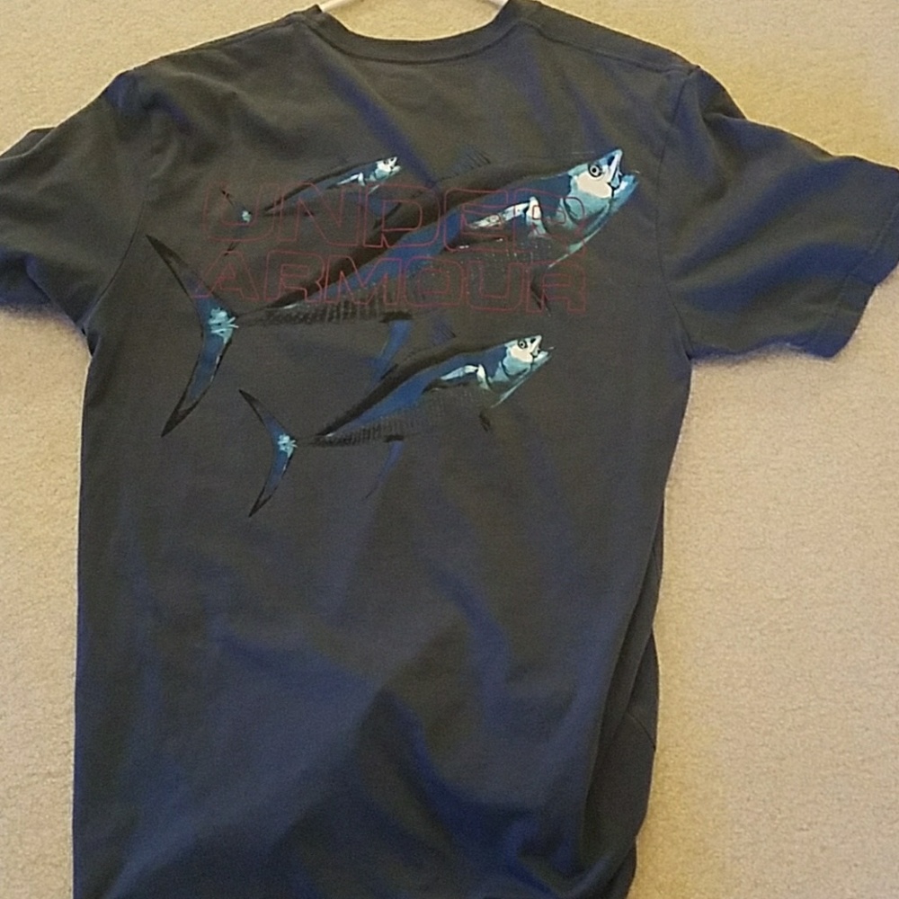 Under armour graphic shirt