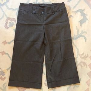 Cute Express Gaucho pants with button accessories