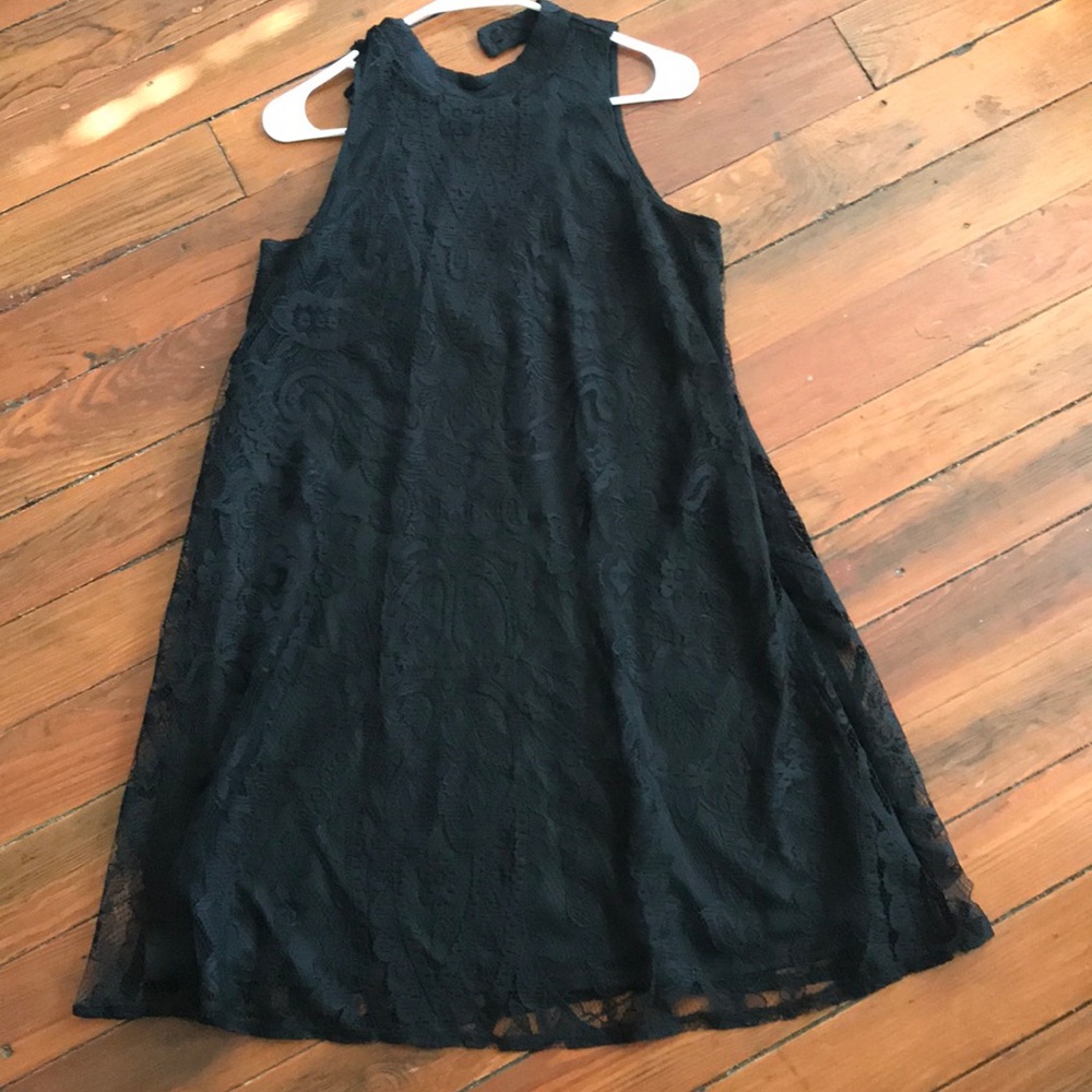 High necked, sleeveless black lace dress worn once