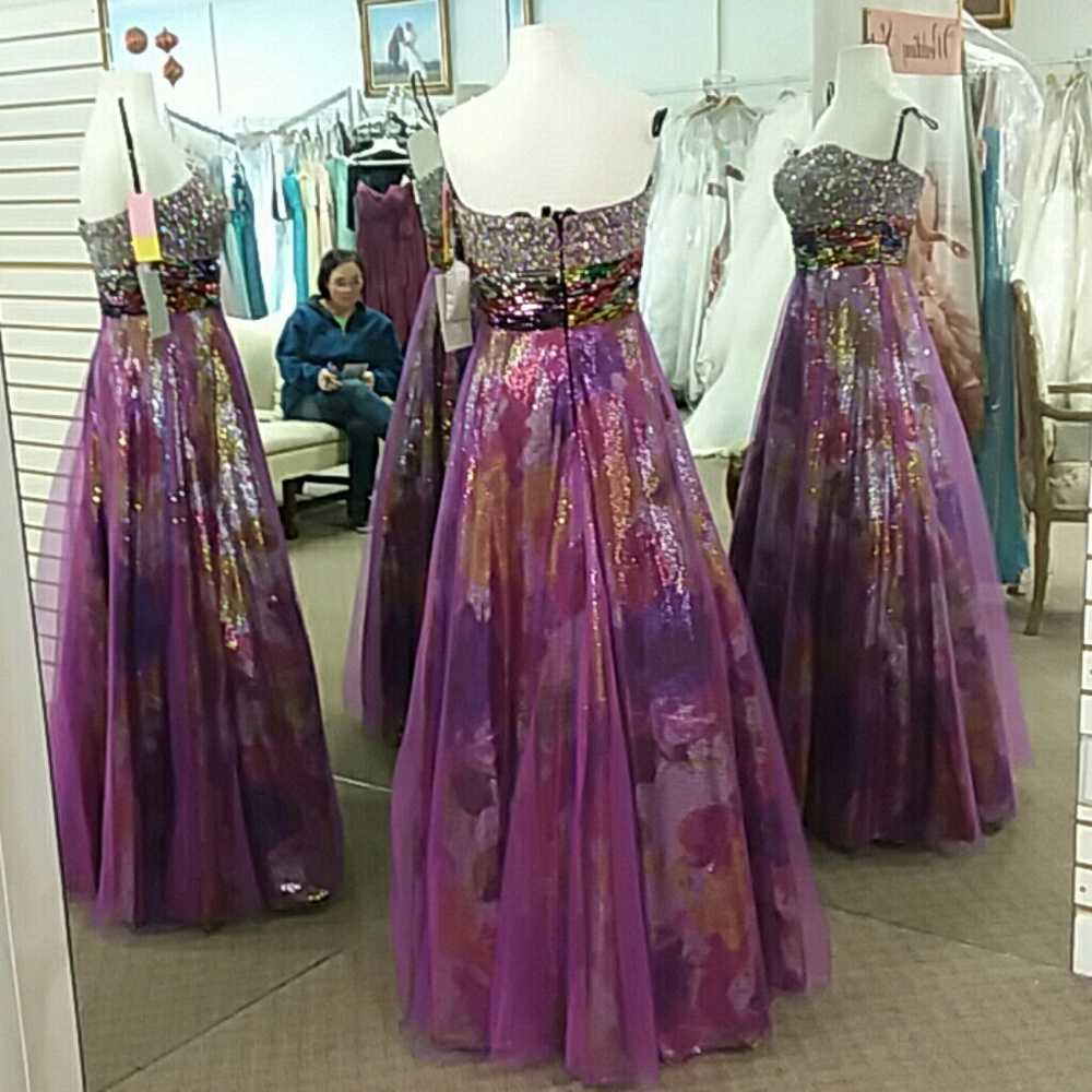 VIOLET SPARKLE Riva Prom - Picture 4 of 6