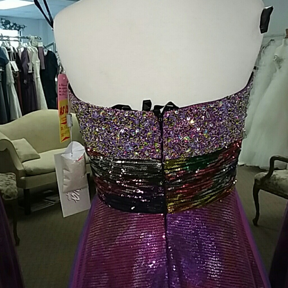 VIOLET SPARKLE Riva Prom - Picture 5 of 6