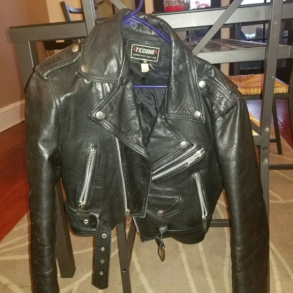 Vintage short faux leather jacket