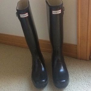 Tall hunter boots MAKE AN OFFER!!