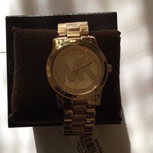 Michael Kors Jewelry - Michael Kors Runaway 5786 NWT Michael Kors Jewelry - Michael Kors Runaway 5786 NWT