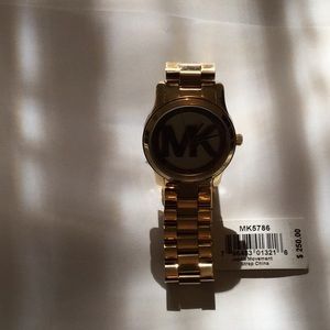 Michael Kors Jewelry - Michael Kors Runaway 5786 NWT Michael Kors Jewelry - Michael Kors Runaway 5786 NWT