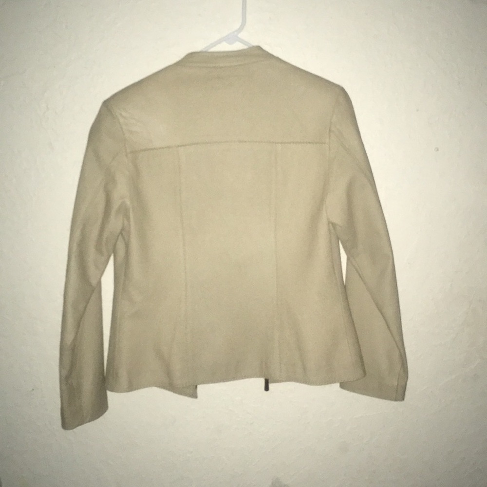 Jacket - Picture 4 of 8