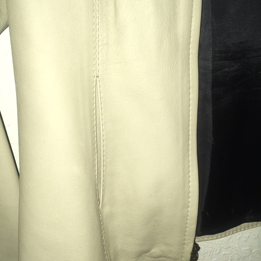 Jacket - Picture 8 of 8