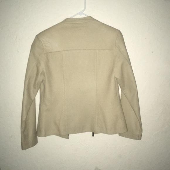 Jacket - Picture 4 of 8