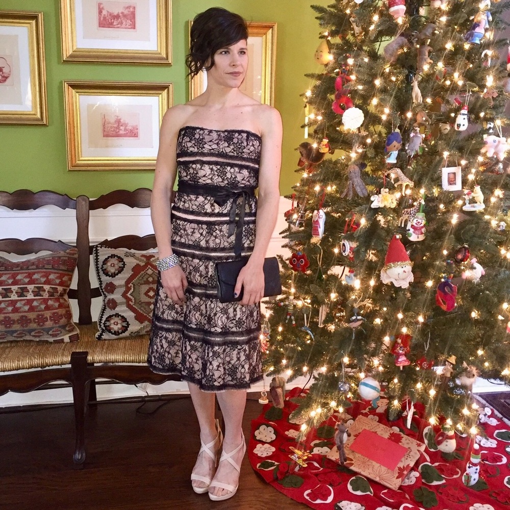 BCBG strapless blk lace silk dress nude underlay 2 - Picture 2 of 7