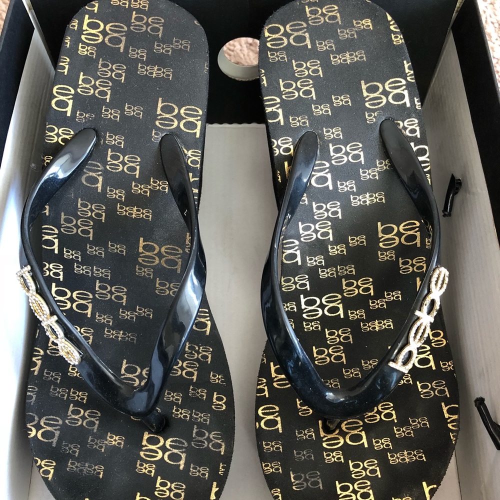 ❗️SOLD❗️BeBe wedge sandals