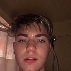 Meet your Posher, Cameron