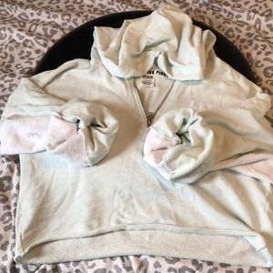 Crop top hoodie