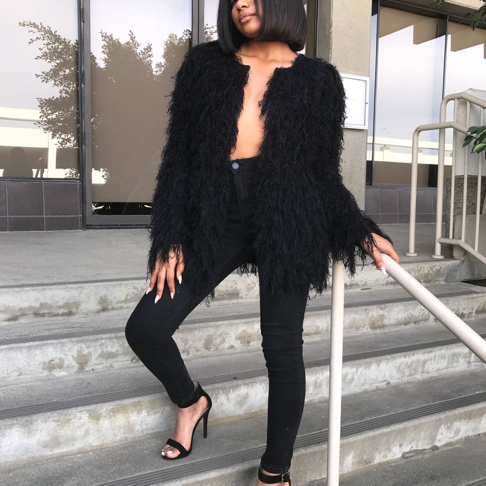 Shaggy sweater - Picture 3 of 3