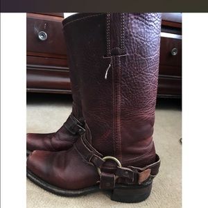 FRYE VINTAGE HARNESS 12R LEATHER BOOT