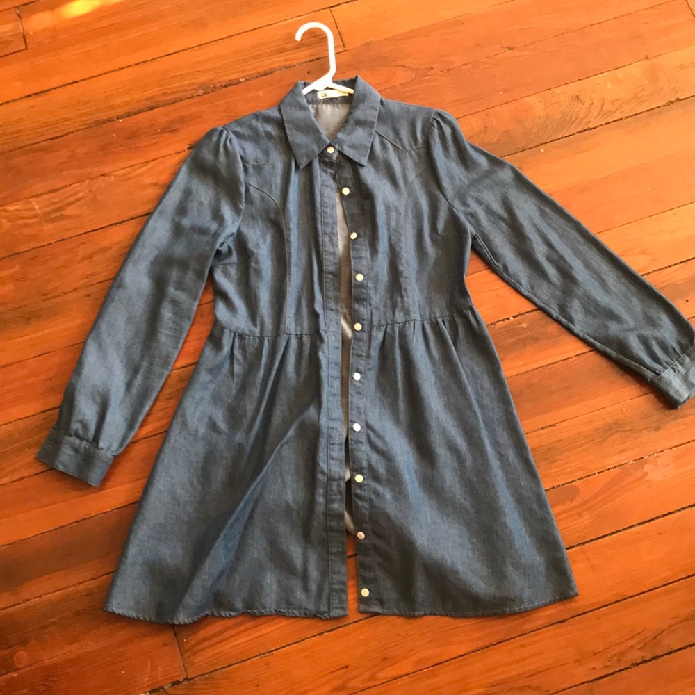Long sleeved, denim mini size M