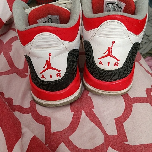 Jordans 6.5y - Picture 3 of 3