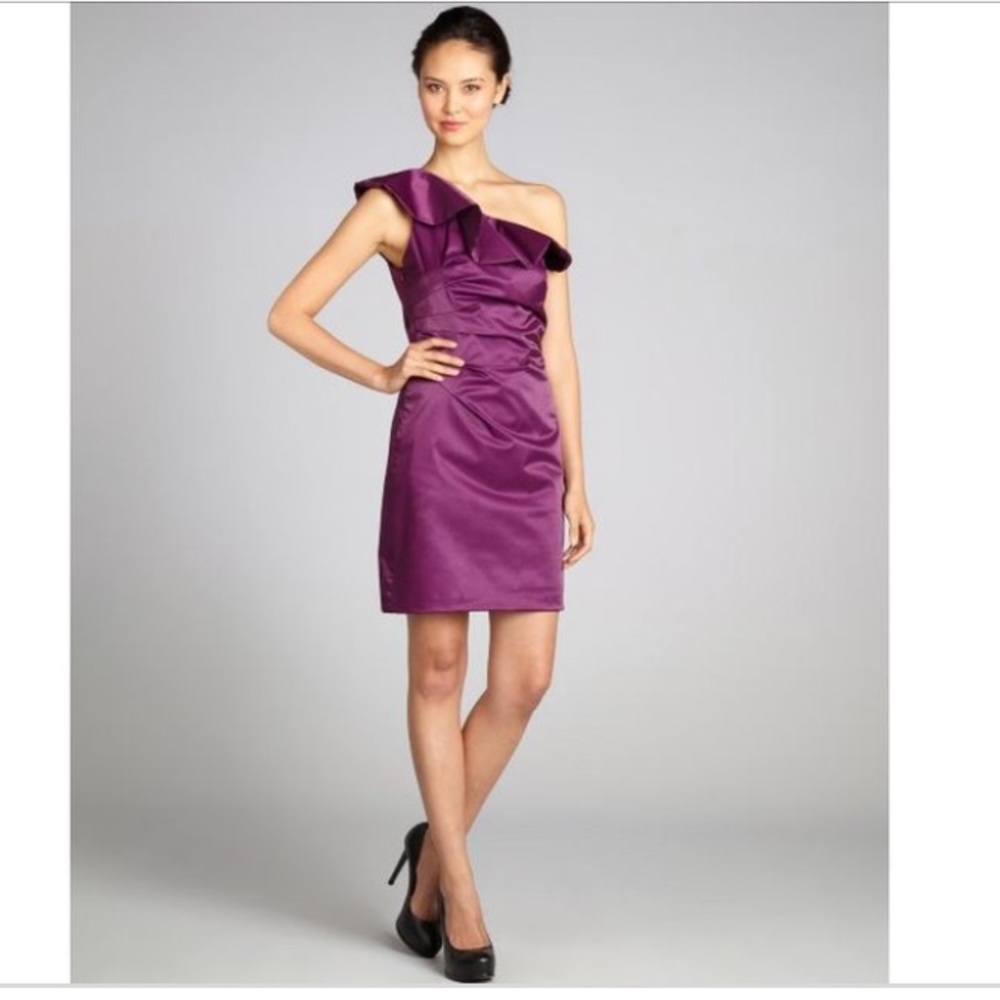 ✨Sateen Ruffled One Shoulder Dress Ambrosia✨
