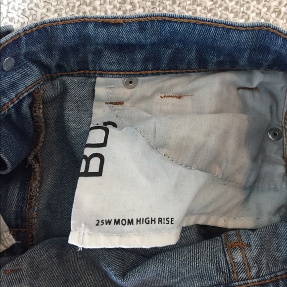 BDG Mom Jeans - Picture 2 of 4