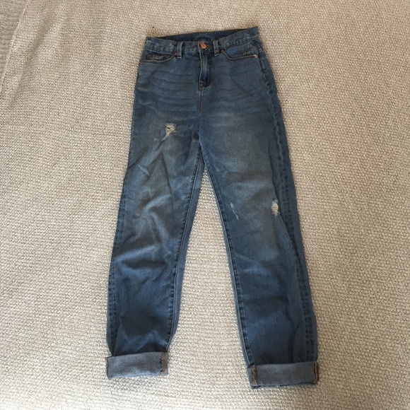 BDG Mom Jeans - Picture 4 of 4