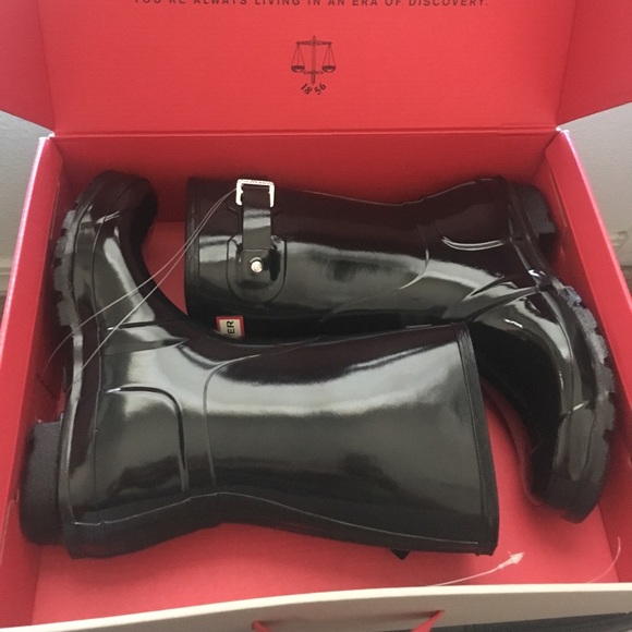 Women’s original short gloss Hunter rain boots - Picture 2 of 3