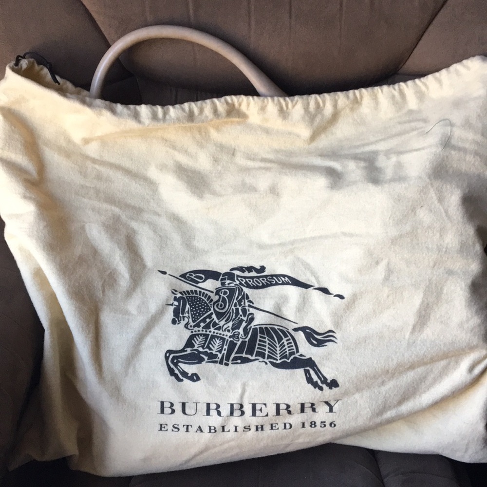 Burberry diaper bag price drop - Picture 2 of 3