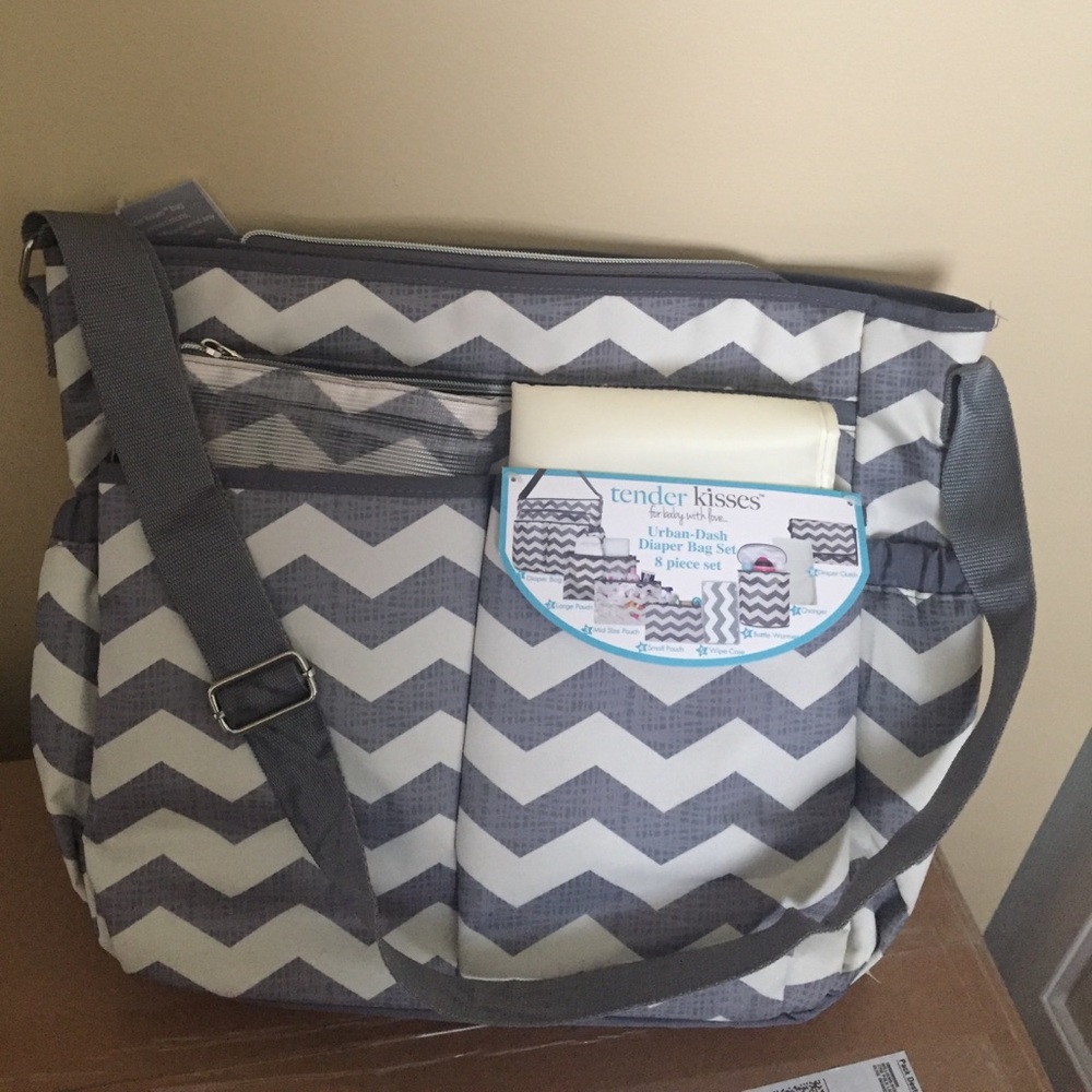 Over the shoulder diaper / baby bag