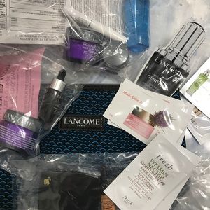 Lancôme samples & makeup pouch