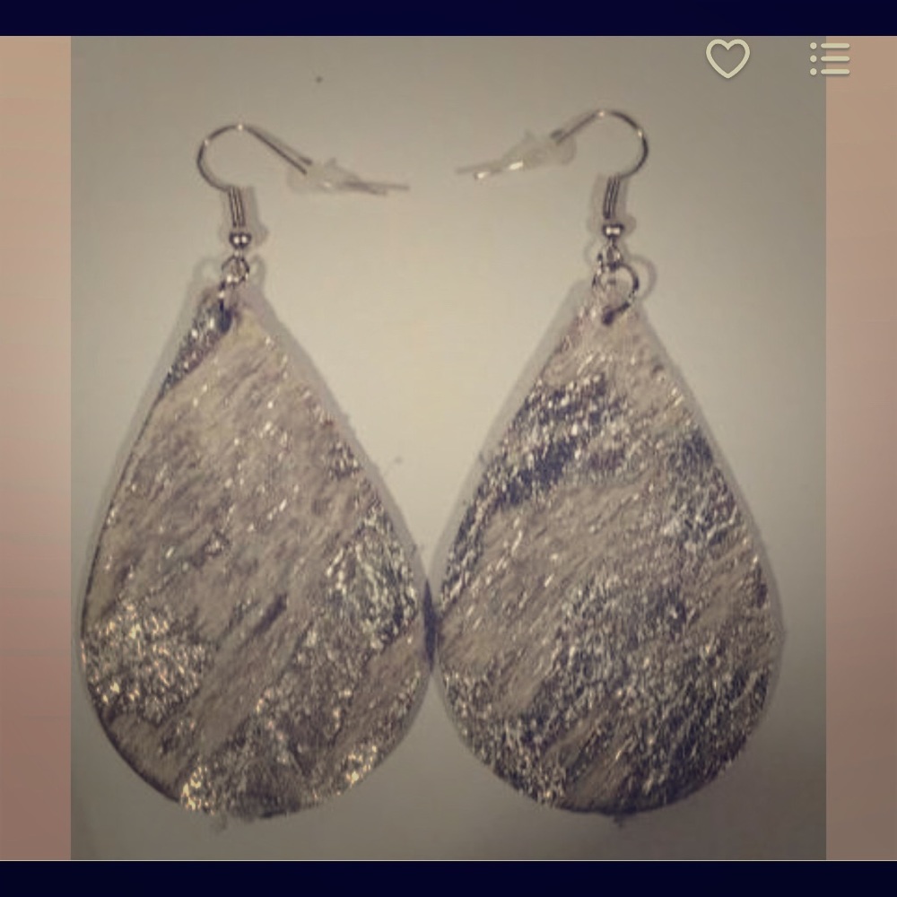 Handmade leather/cowhide teardrop earrings!