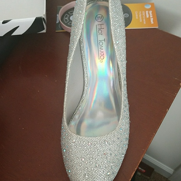 Heels - Picture 2 of 4