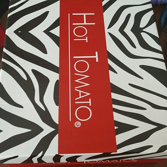 Heels - Picture 4 of 4