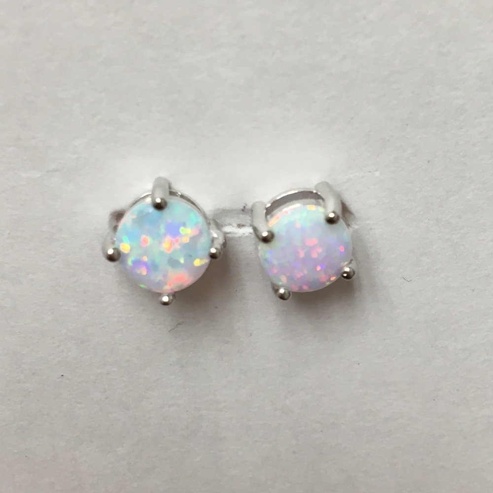 White opal studs - Picture 2 of 4
