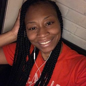 Meet your Posher, Lachelle