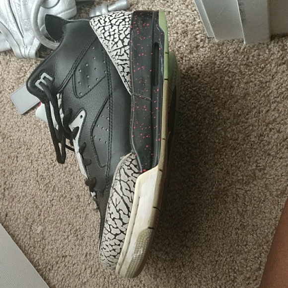 Jordans 7y - Picture 2 of 3