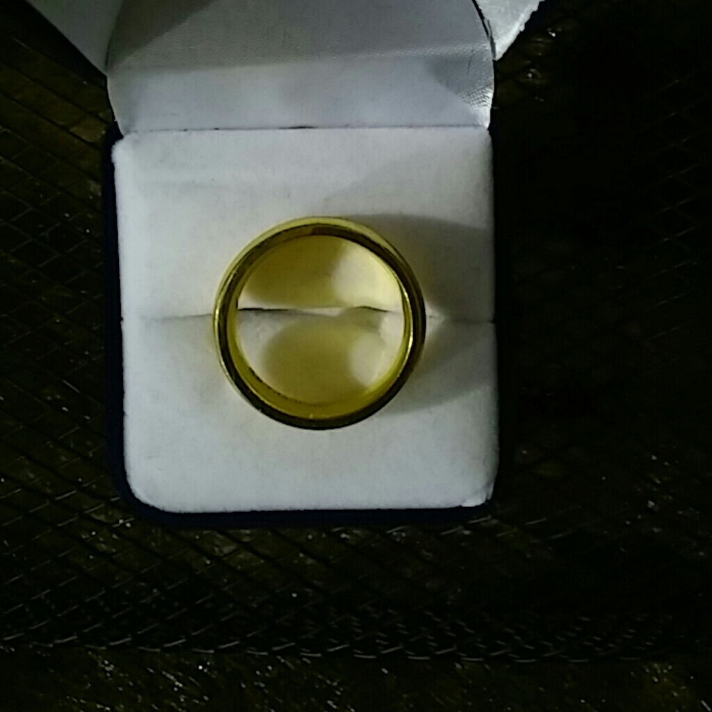 Mesmerizing 18kt Gp Titanium Ring - image 5