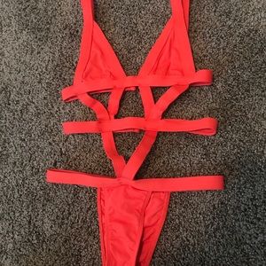 Minimale Animale one piece