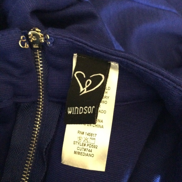 ❌SOLD❌WINDSOR Blue Choker Long Sleeve Dress - Picture 2 of 7