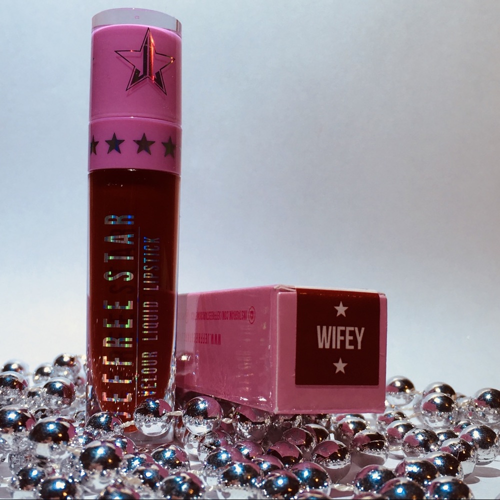 SOLD Jeffree Star lipstick in “Wifey”