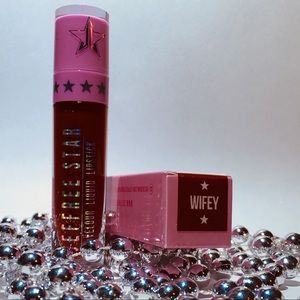 SOLD Jeffree Star lipstick in “Wifey”