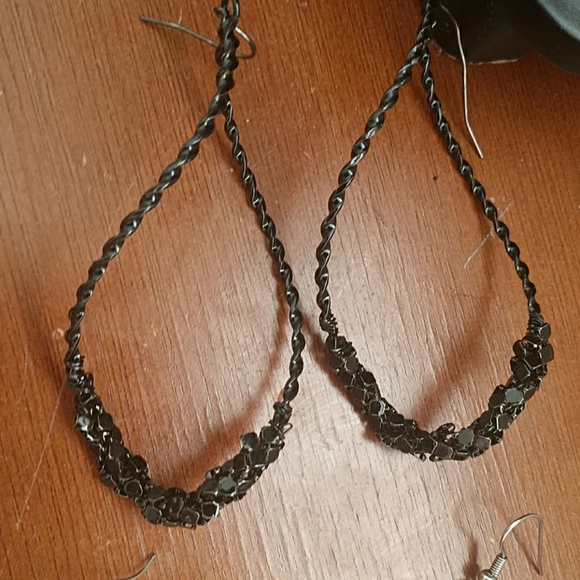 Jewelry - Picture 4 of 6