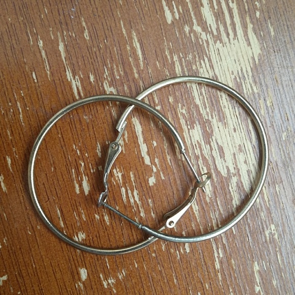 Jewelry - Picture 5 of 6