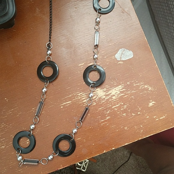 Jewelry - Picture 6 of 6