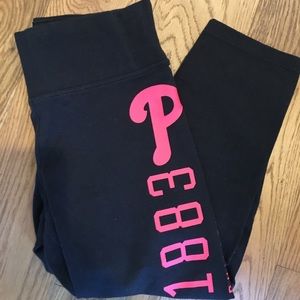 Victoria’s Secret crop Phillies leggings
