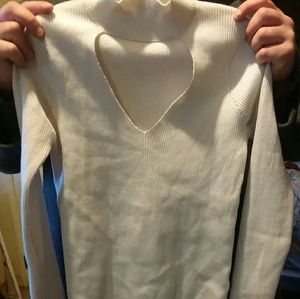 KENDALL AND KYLIE NWOT Mock turtleneck peekaboo