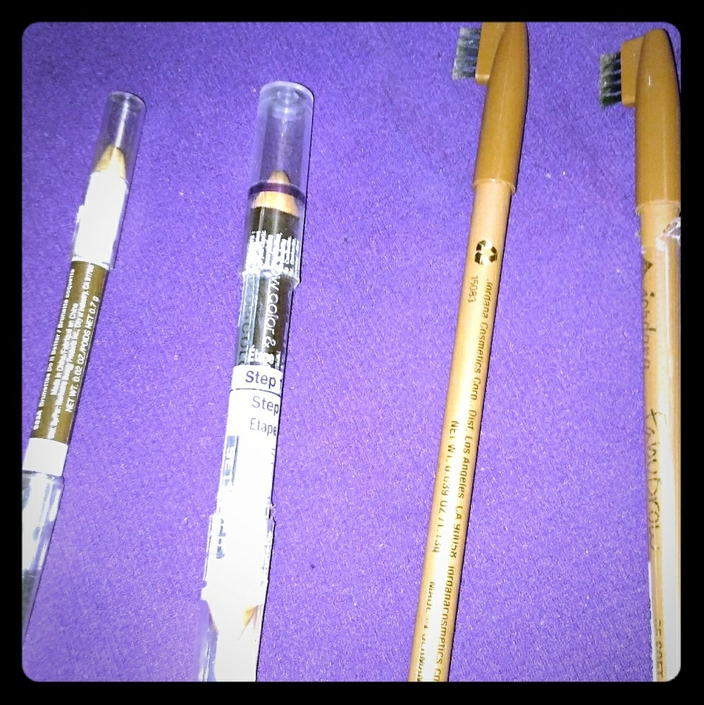eyebrow pencils of different browns