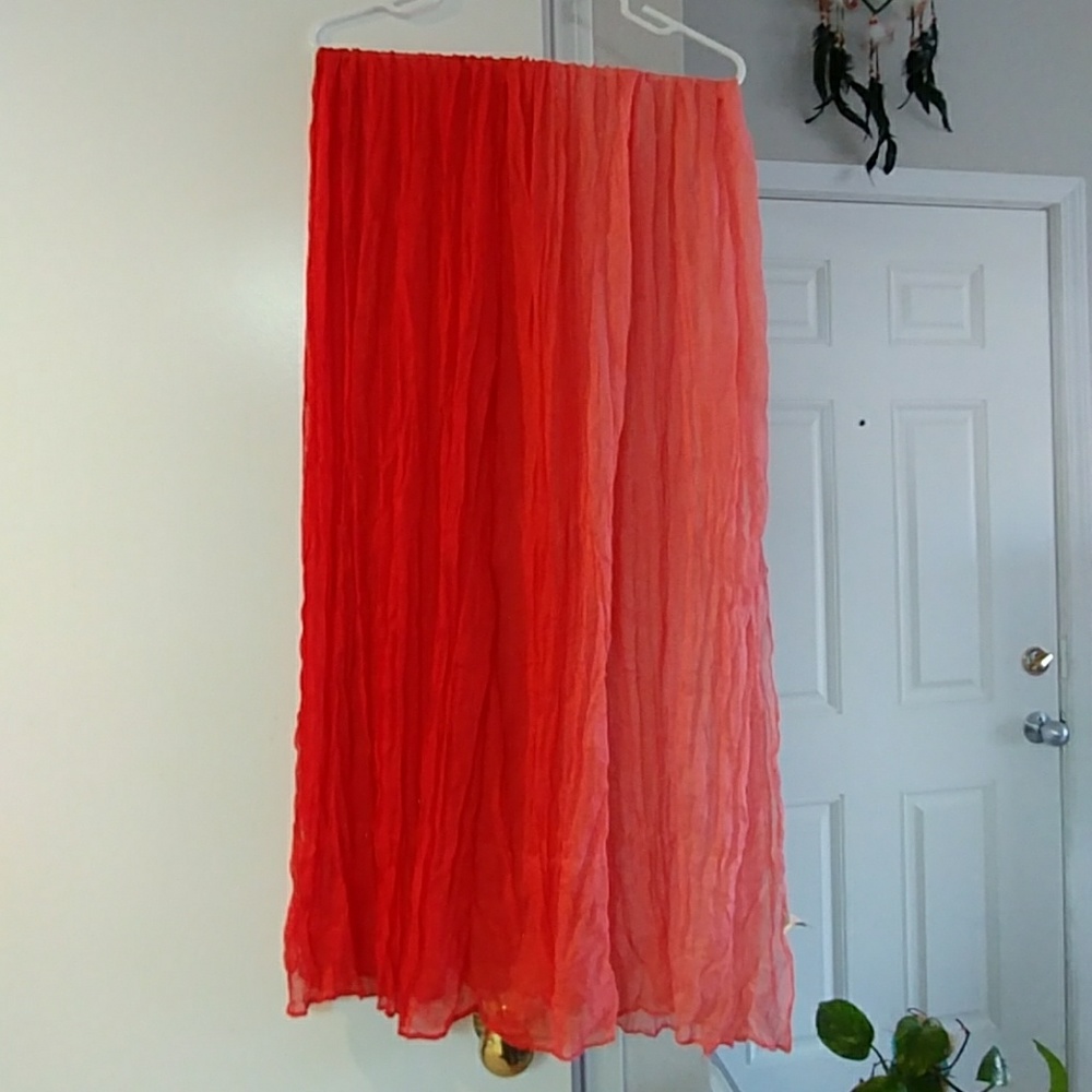 Red/Pink Ombre Scarf