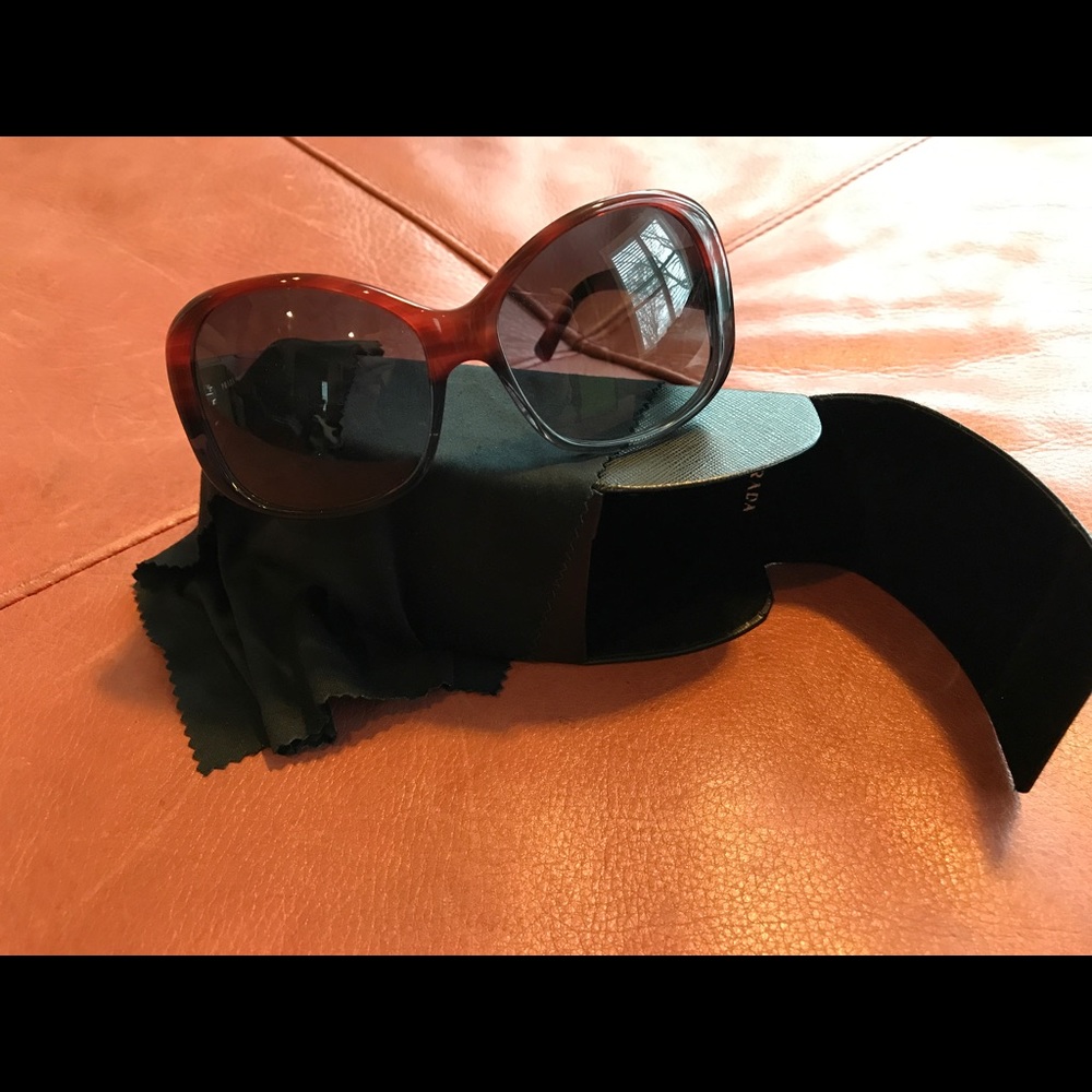 Prada AUTHENTIC sunglasses - Picture 2 of 4