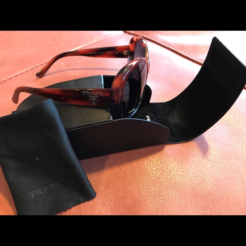 Prada AUTHENTIC sunglasses - Picture 3 of 4